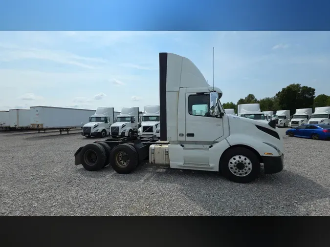 2019 Volvo VNL300