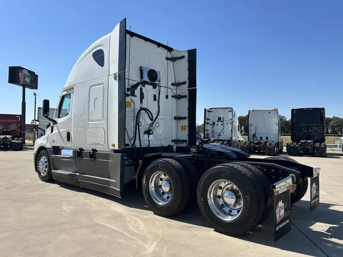 2021 Freightliner Cascadia