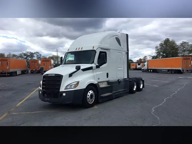 2022 Freightliner Cascadia 126