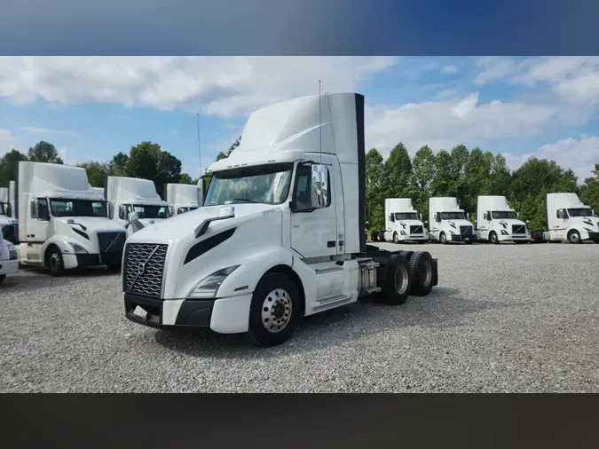 2019 Volvo VNL300