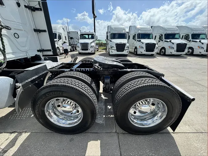 2022 Freightliner PT126SLP