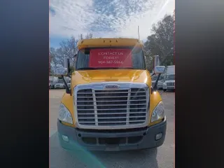 2018 FREIGHTLINER/MERCEDES CASCADIA 113