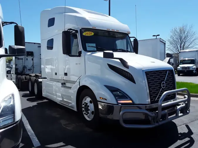 2020 VOLVO VNL64T-760