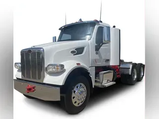 2022 Peterbilt 567