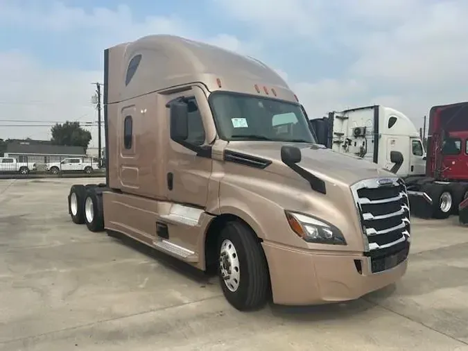 2022 Freightliner Cascadia