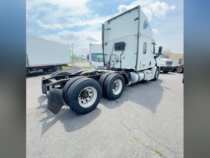 2019 FREIGHTLINER/MERCEDES CASCADIA 125