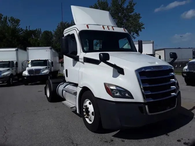 2020 FREIGHTLINER/MERCEDES NEW CASCADIA 126471d03707c450e1c228f5052fbe3b050