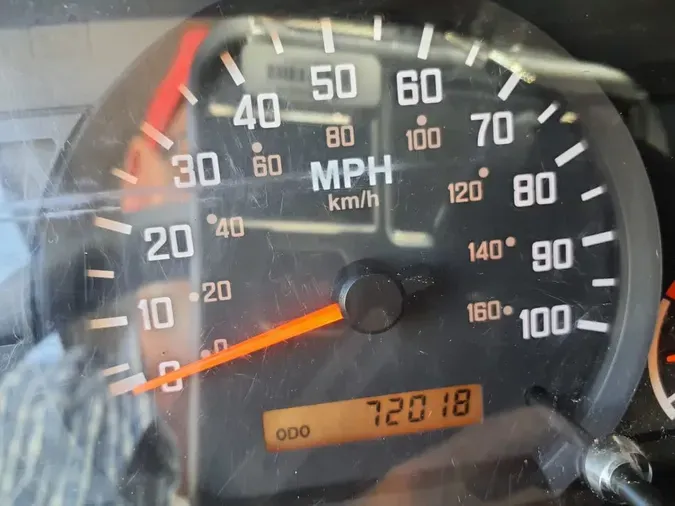 2016 ISUZU NPR
