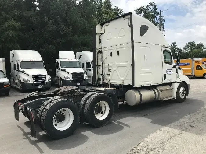 2019 Freightliner T12664ST