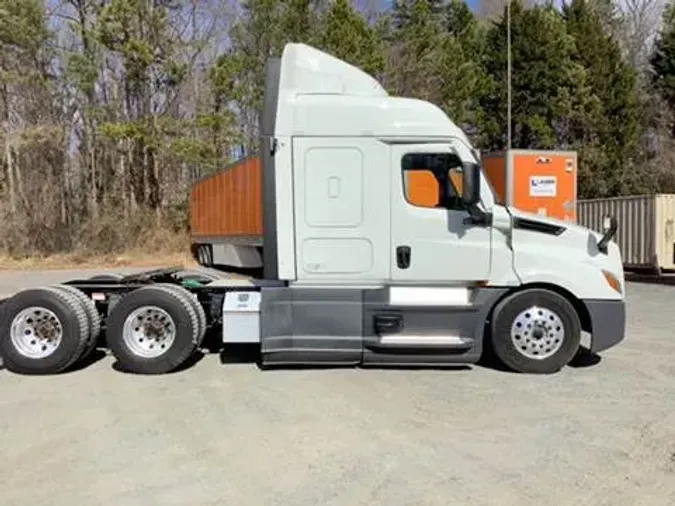 2021 Freightliner Cascadia