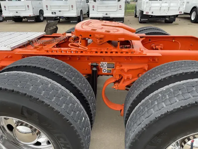 2022 Peterbilt 389