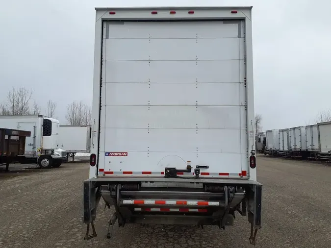 2019 FREIGHTLINER/MERCEDES M2 106