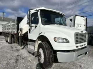 2017 FREIGHTLINER/MERCEDES M2 106