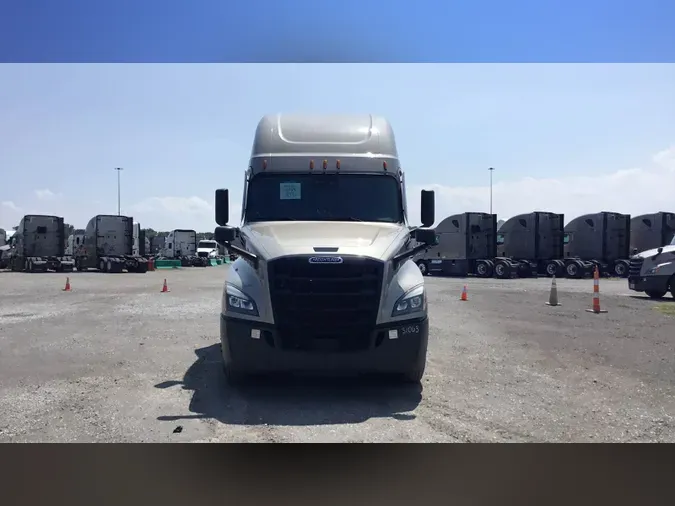 2024 Freightliner Cascadia 126