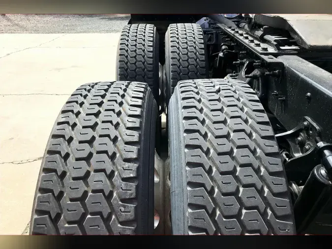 2022 INT LT625 6x4472fc24cfba256de8c4dc7b1cc90a9ac