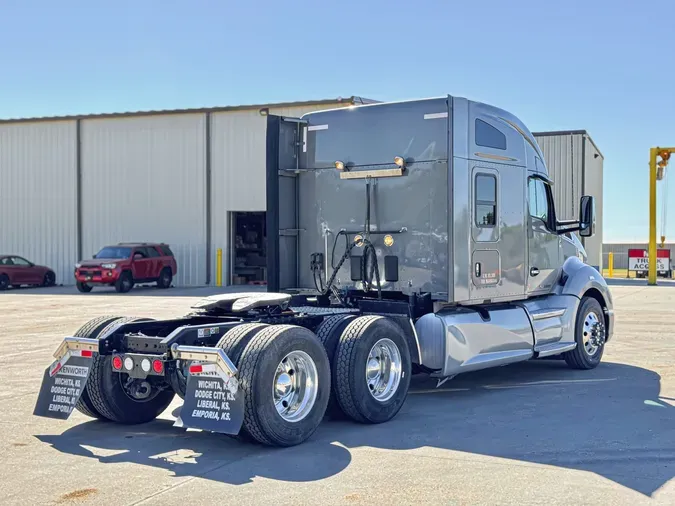 2021 KENWORTH T680