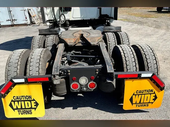 2022 INT LT625 6x4