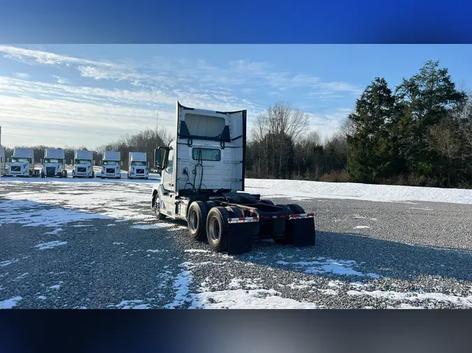 2018 Volvo VNL300