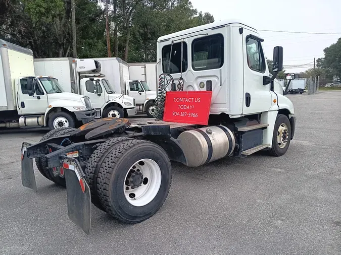 2017 FREIGHTLINER/MERCEDES CASCADIA 125