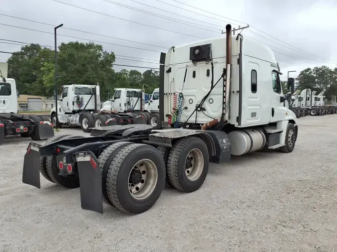 2019 FREIGHTLINER CASCADIA 125
