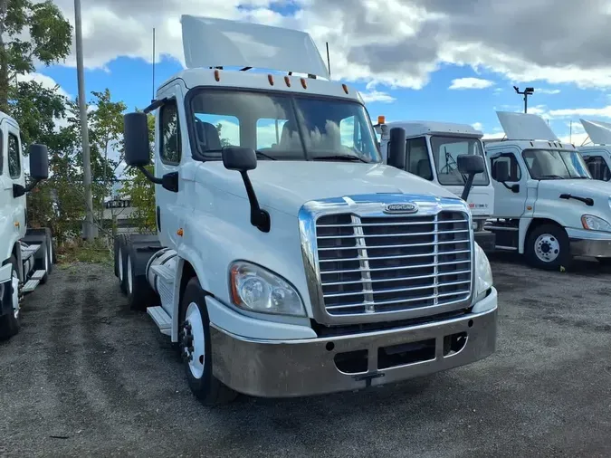 2019 FREIGHTLINER/MERCEDES CASCADIA 12547415c2d6e1ede6ac50ec8db7f45d5af