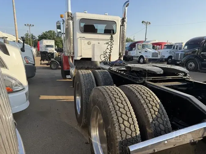 2008 PETERBILT 388