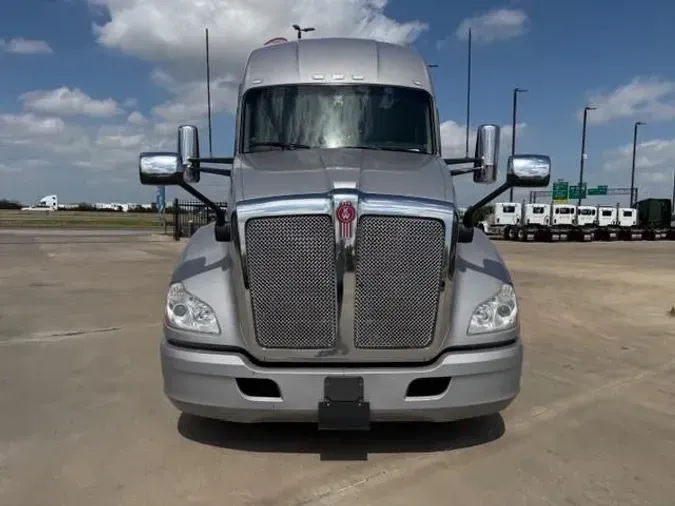 2022 Kenworth T680