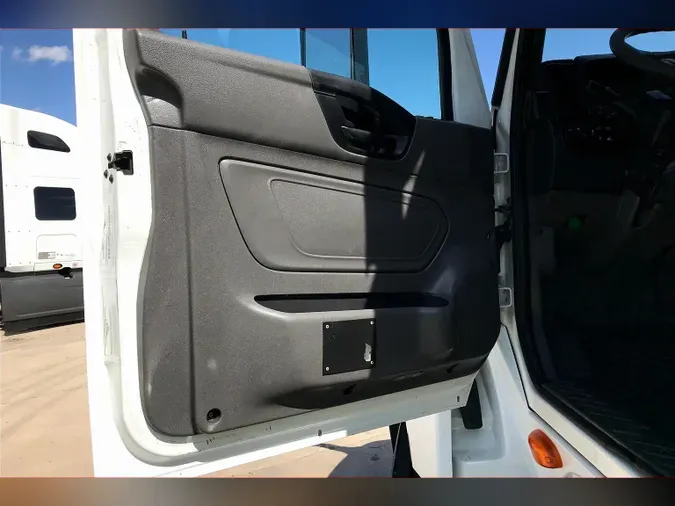 2019 INT LT625 6x4