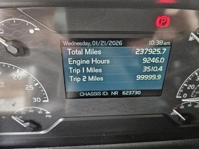 2024 VOLVO VNL64T860