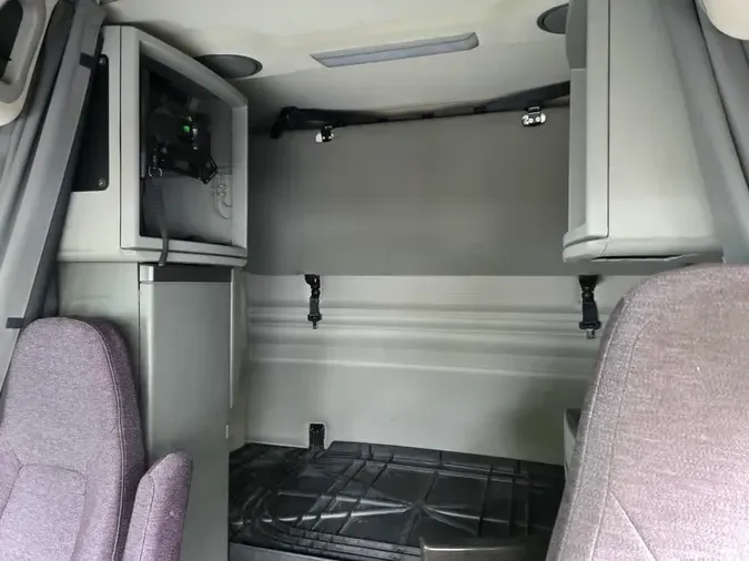 2020 VOLVO VNR64T-640