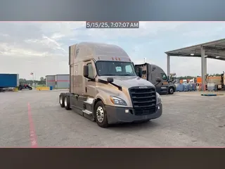 2021 Freightliner Cascadia