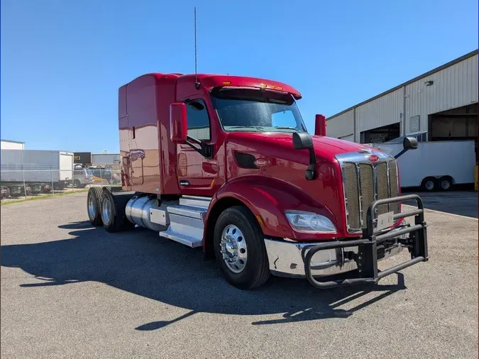 2022 Peterbilt 579