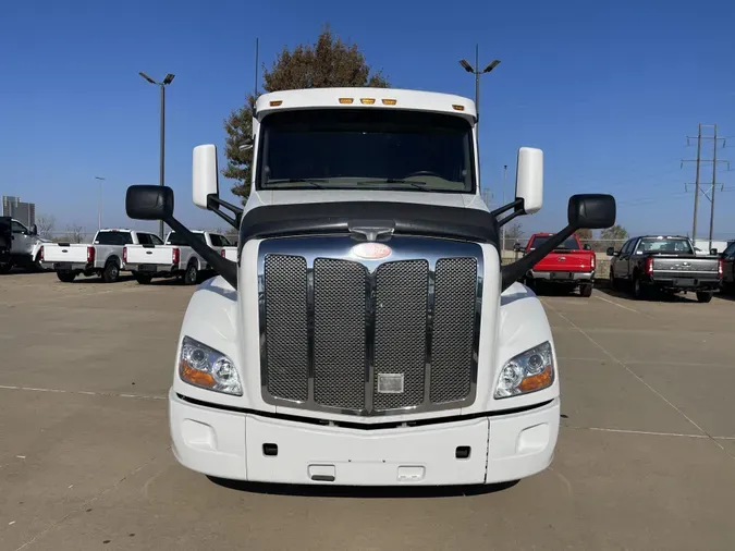 2022 Peterbilt 579