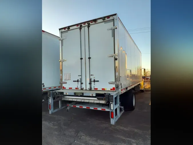 2016 FREIGHTLINER/MERCEDES M2 106