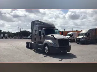 2022 International LT