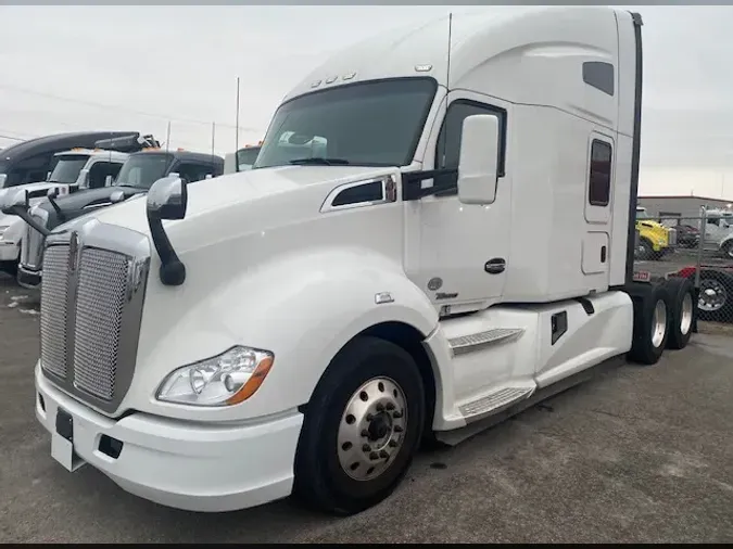 2022 Kenworth T680