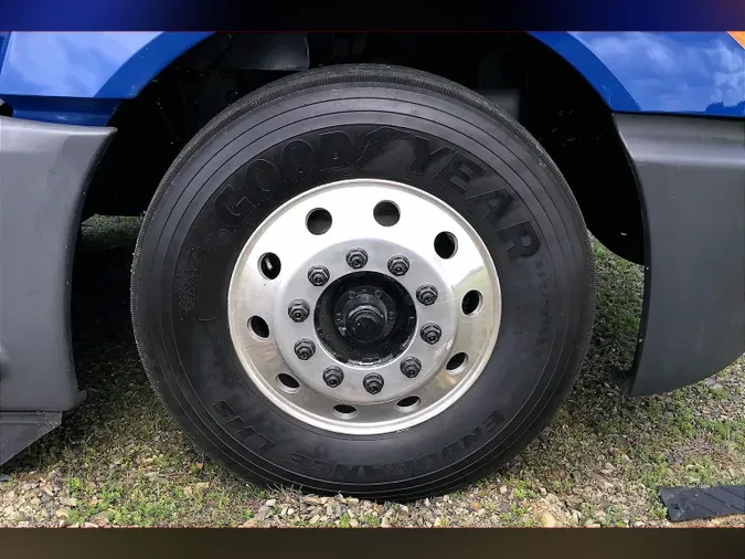 2022 INT LT625 6x4