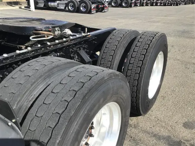 2021 MACK AN64T