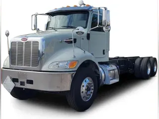 2020 Peterbilt 348