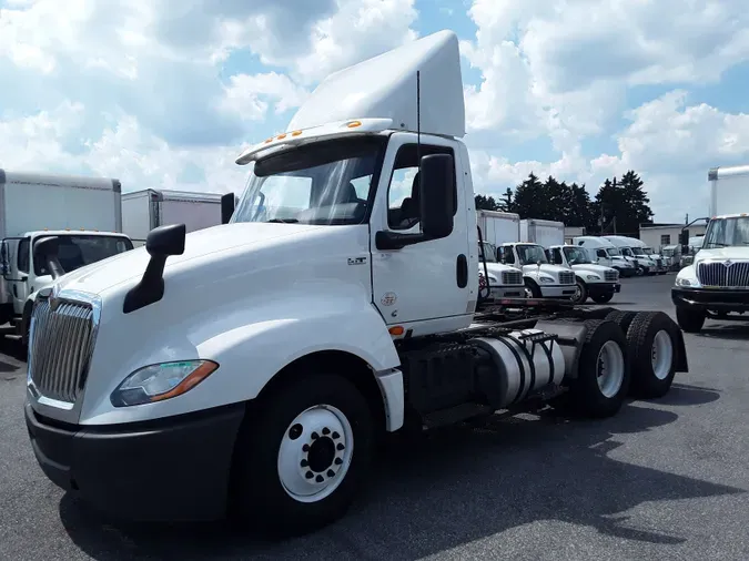 2018 NAVISTAR INTERNATIONAL LT625 DAYCAB T/A