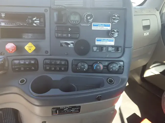 2019 FREIGHTLINER/MERCEDES CASCADIA 125