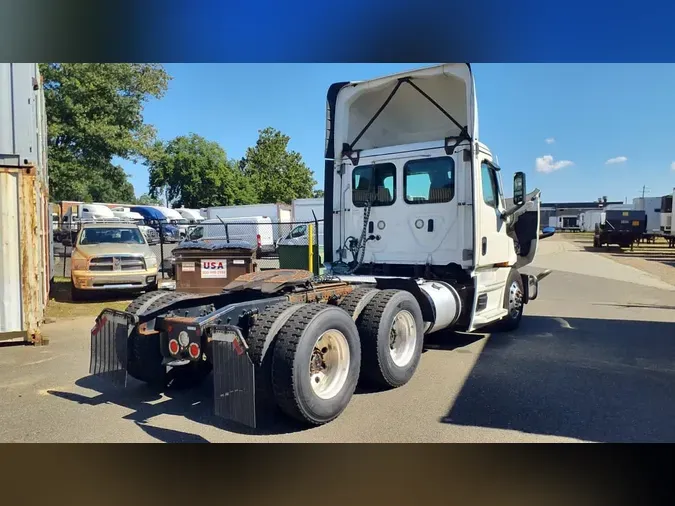 2021 FREIGHTLINER/MERCEDES CASCADIA PX11664ST476129e49827e99d3a59c9c0cb875edc