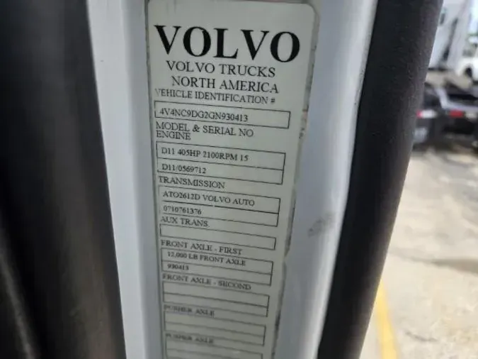 2016 Volvo VNL64T300