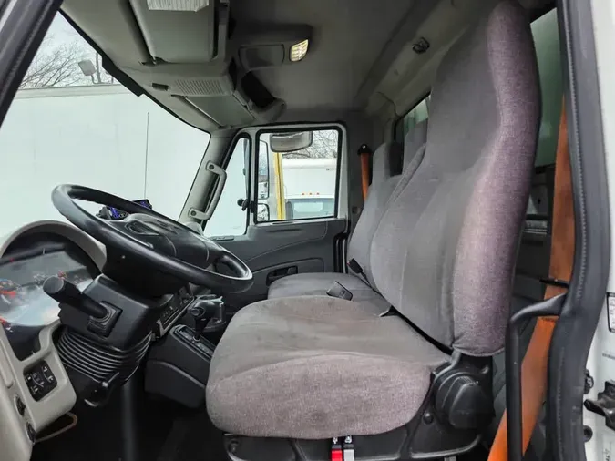2019 NAVISTAR INTERNATIONAL 4300