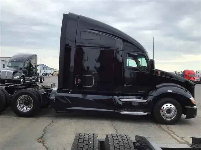 2022 KENWORTH T680