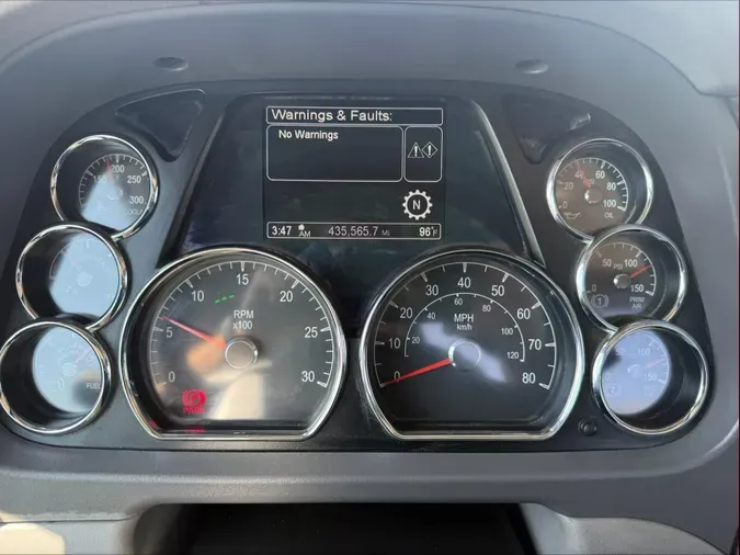 2017 Peterbilt 579