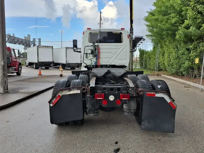 2019 NAVISTAR INTERNATIONAL LT625 DAYCAB T/A