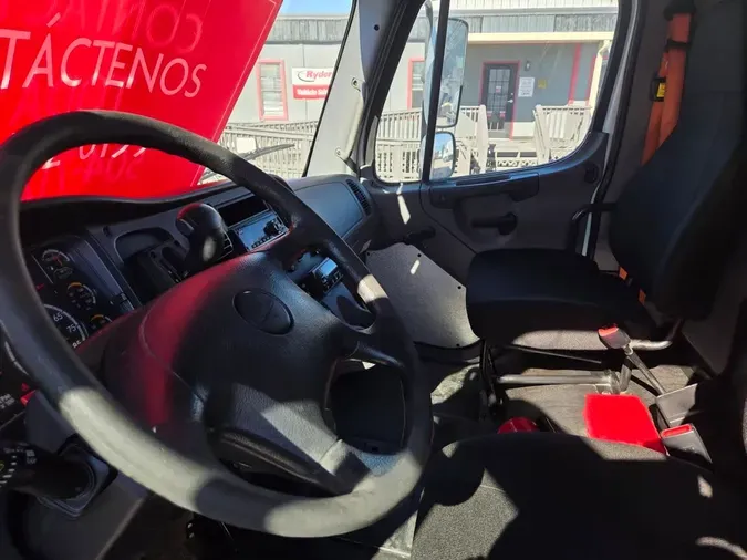 2019 FREIGHTLINER/MERCEDES M2 106