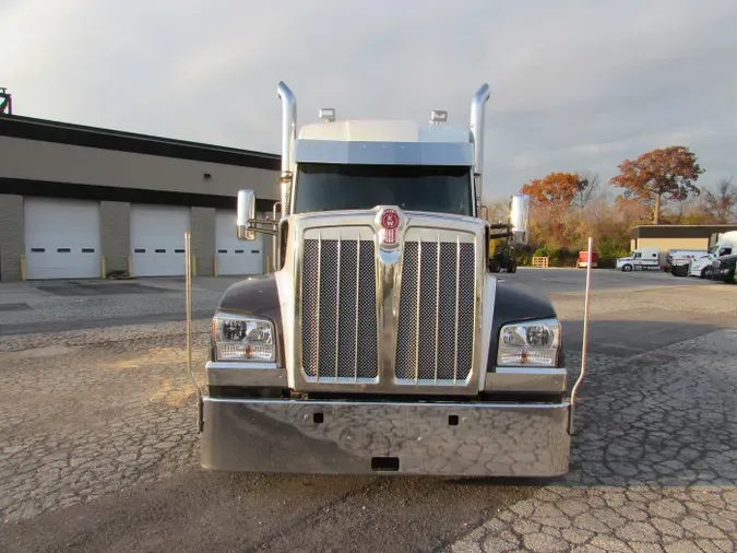 2023 Kenworth W990476f2690b7be29e84ec70c171ce1d828