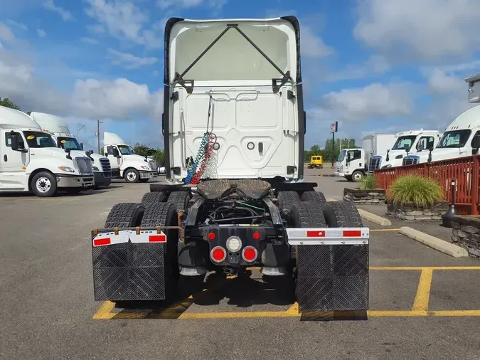 2019 FREIGHTLINER NEW CASCADIA PX12664